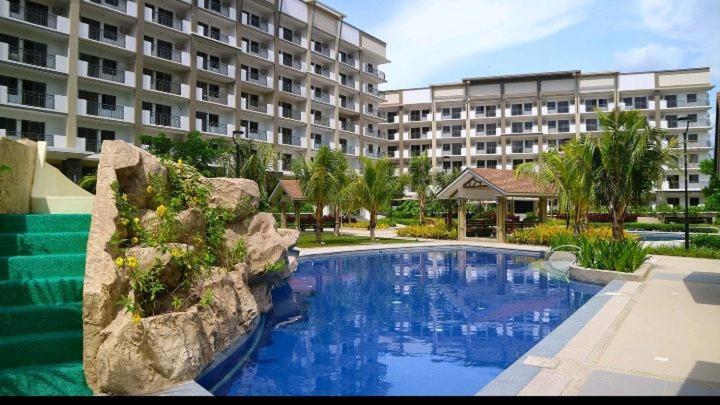 Acacia Estates Taguig Lejlighedshotel Manila Eksteriør billede